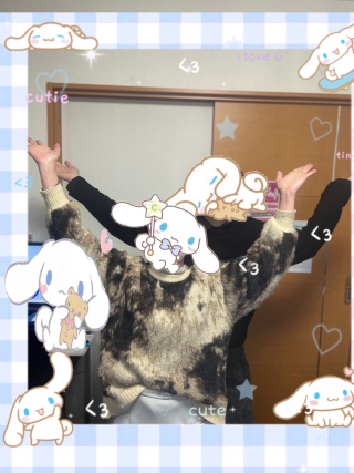 250704